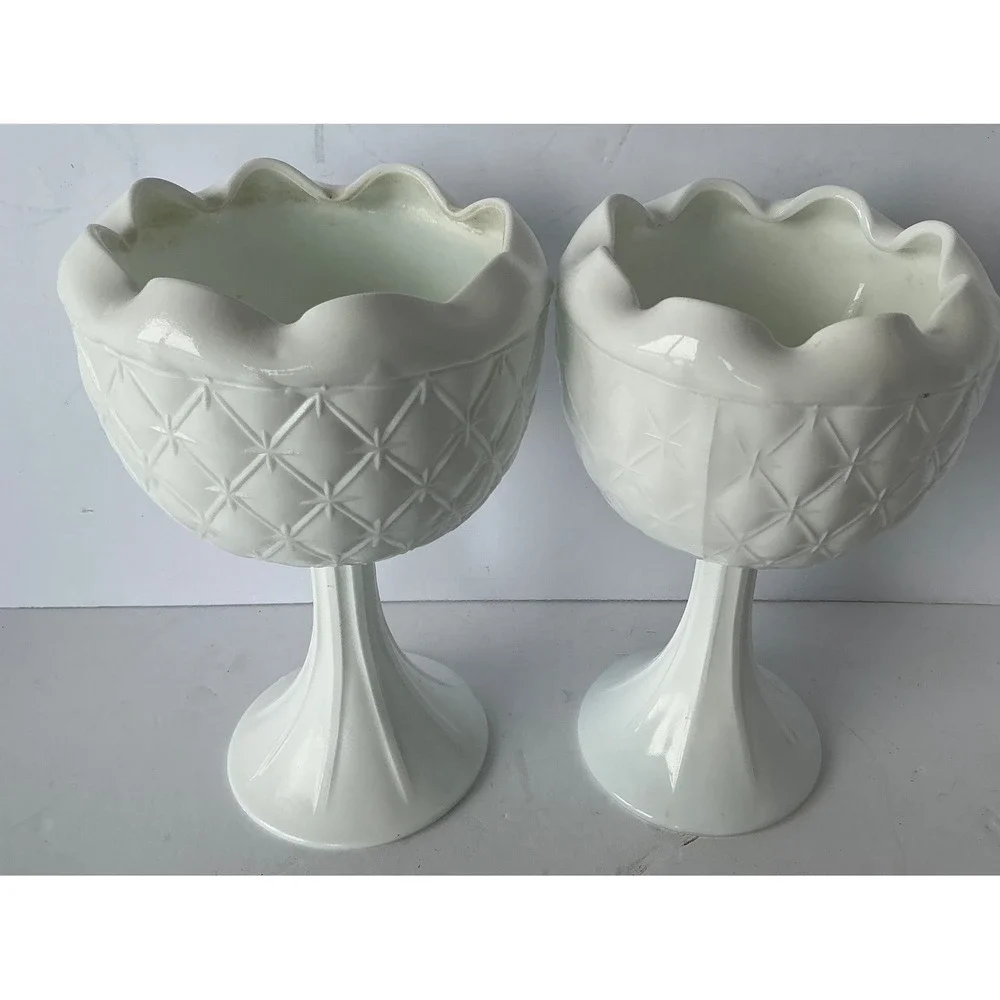 Vintage‎ Milk Glass Goblet Pair Diamond Starburst White 7.5in Mid Century